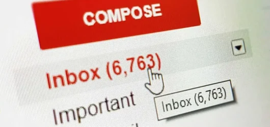 Cómo responder y reenviar un correo